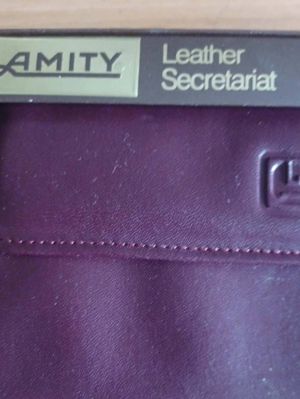 Amity Leather Secretariat Wallet in Burgundy